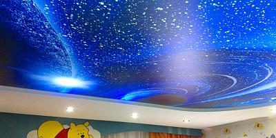 Натяжной потолок звездное небо в детскую